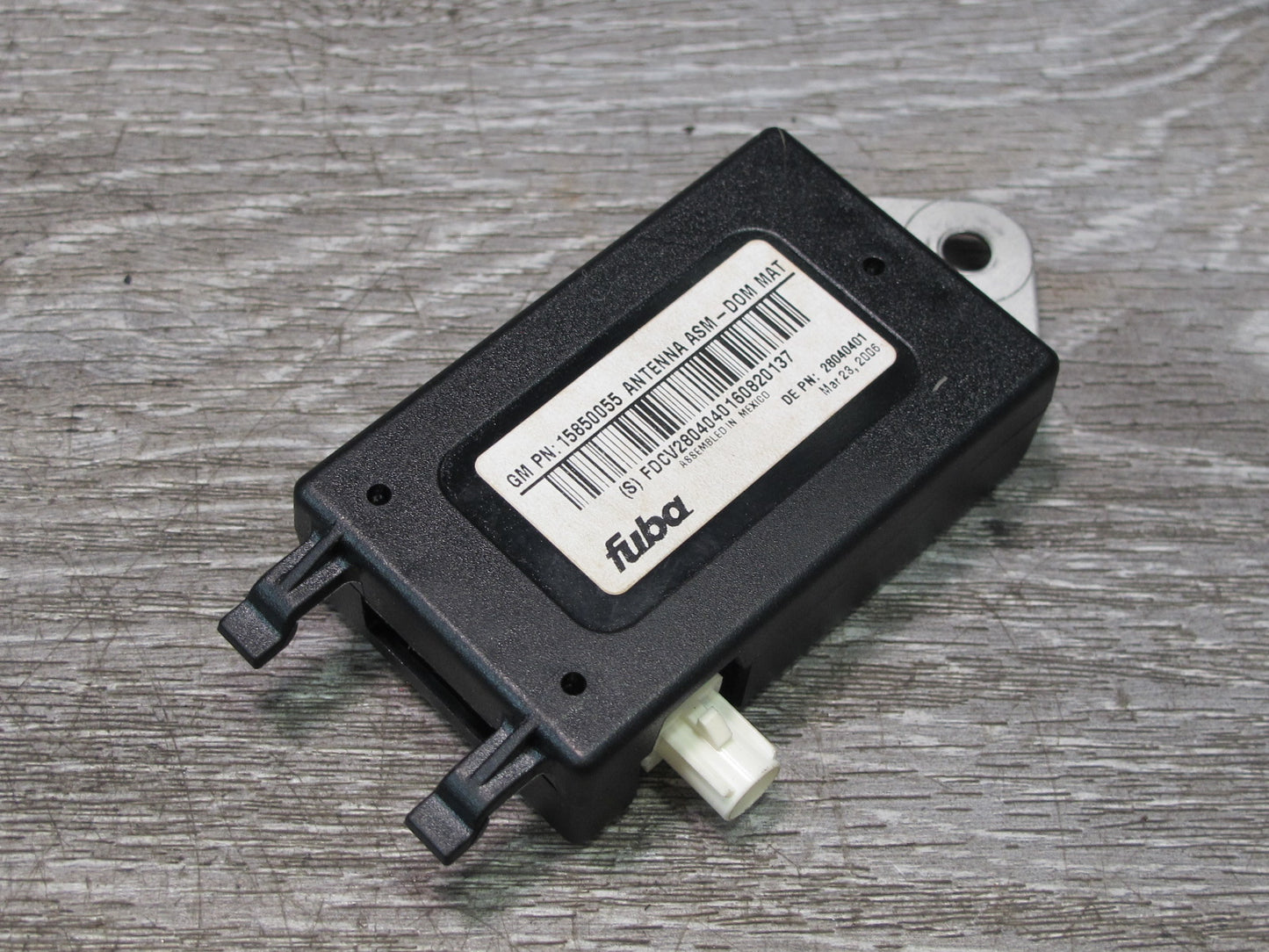 05-13 Chevrolet Corvette C6 Radio Antenna Module 15850055 OEM