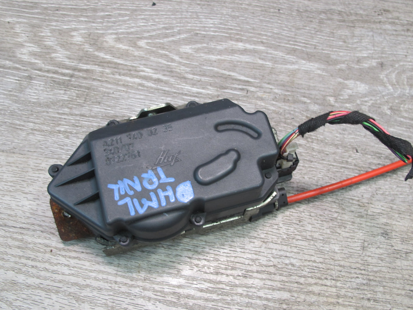 06-11 Mercedes W164 ML Rear Trunk Lid Lock Latch Actuator w Lock Mechanism OEM