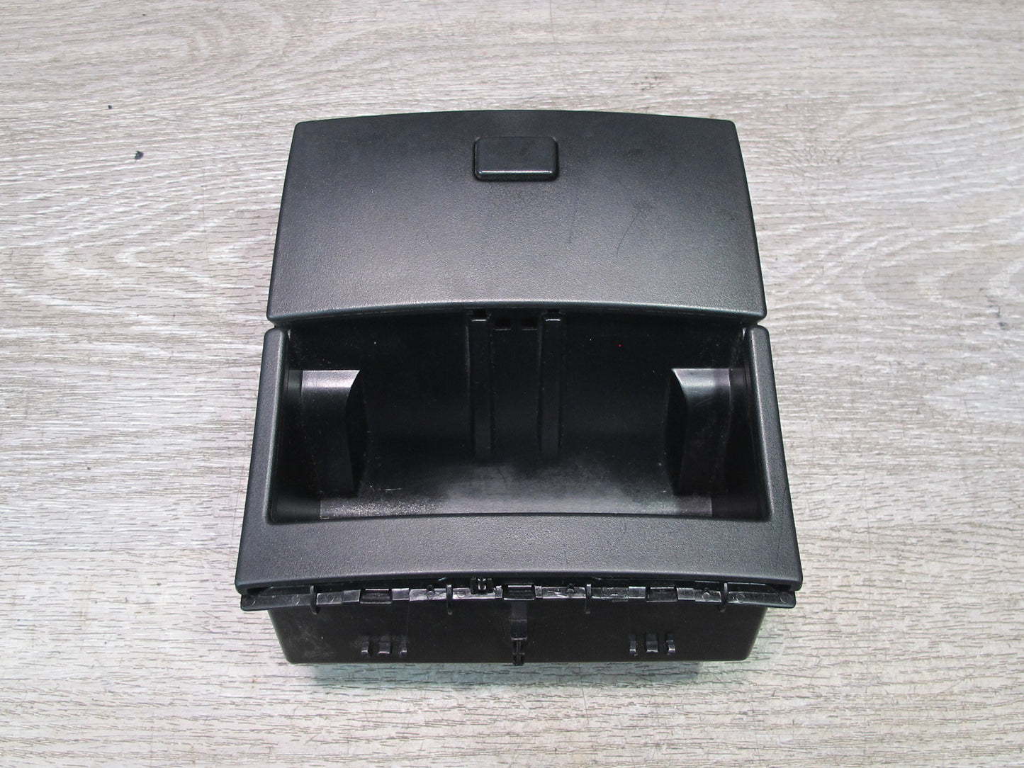 06-11 Mercedes W164 Ml-class Rear Center Console Storage Tray 1646800510 OEM