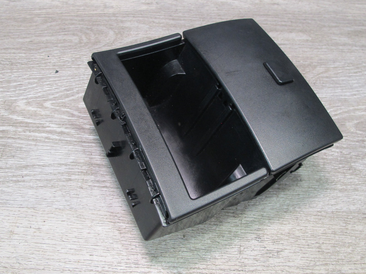 06-11 Mercedes W164 Ml-class Rear Center Console Storage Tray 1646800510 OEM