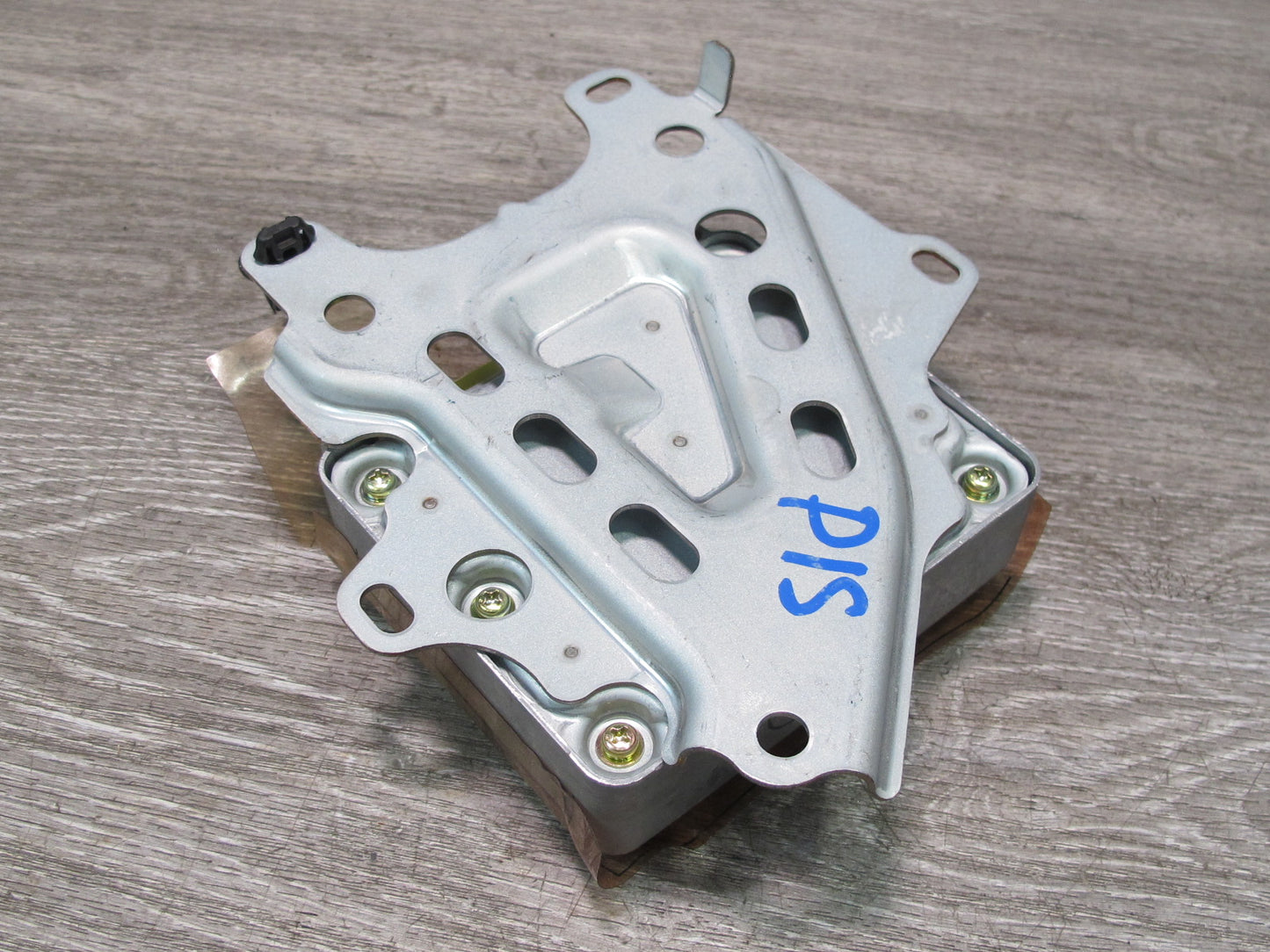 01-05 LEXUS IS300 SRS AIRBAG CONTROL MODULE UNIT 89170-53050 OEM