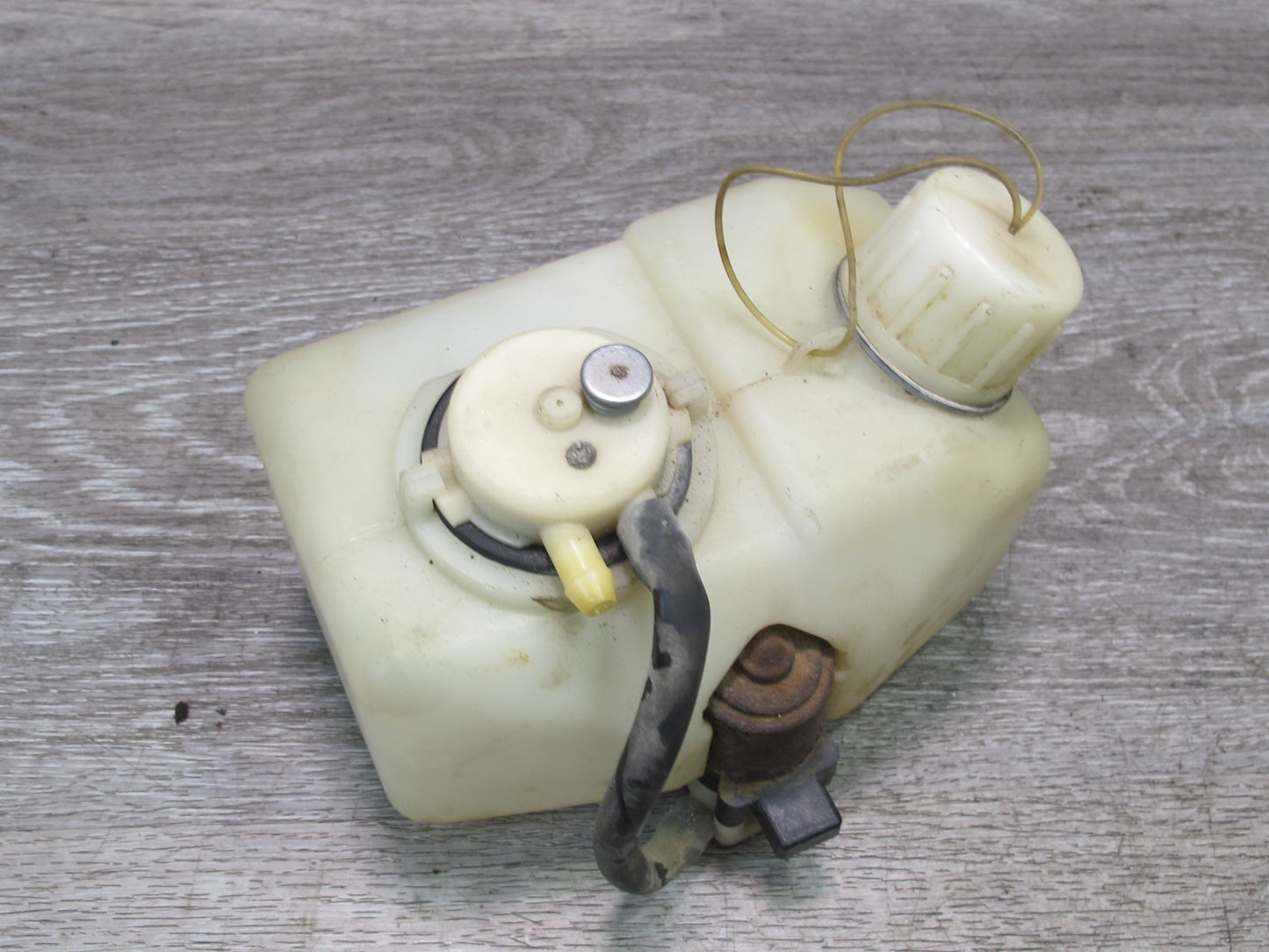 84-85 Mazda RX7 FB Sub Zero Starting Assist Fluid Reservoir Tank w Pump OEM
