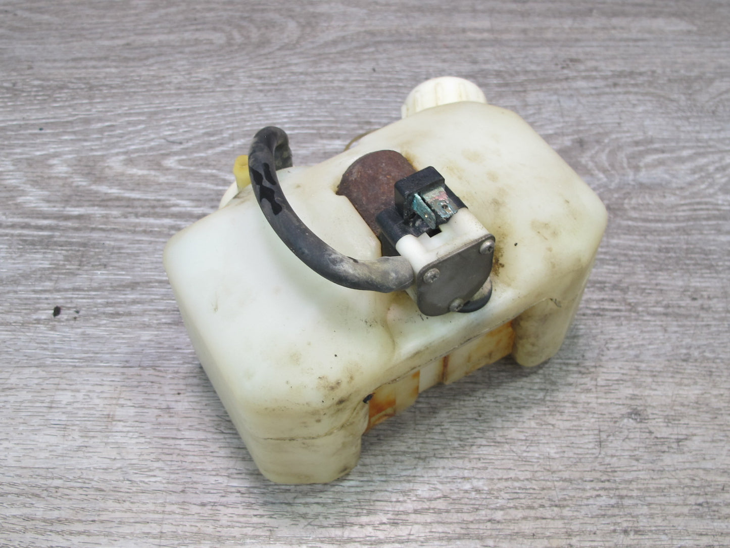 84-85 Mazda RX7 FB Sub Zero Starting Assist Fluid Reservoir Tank w Pump OEM