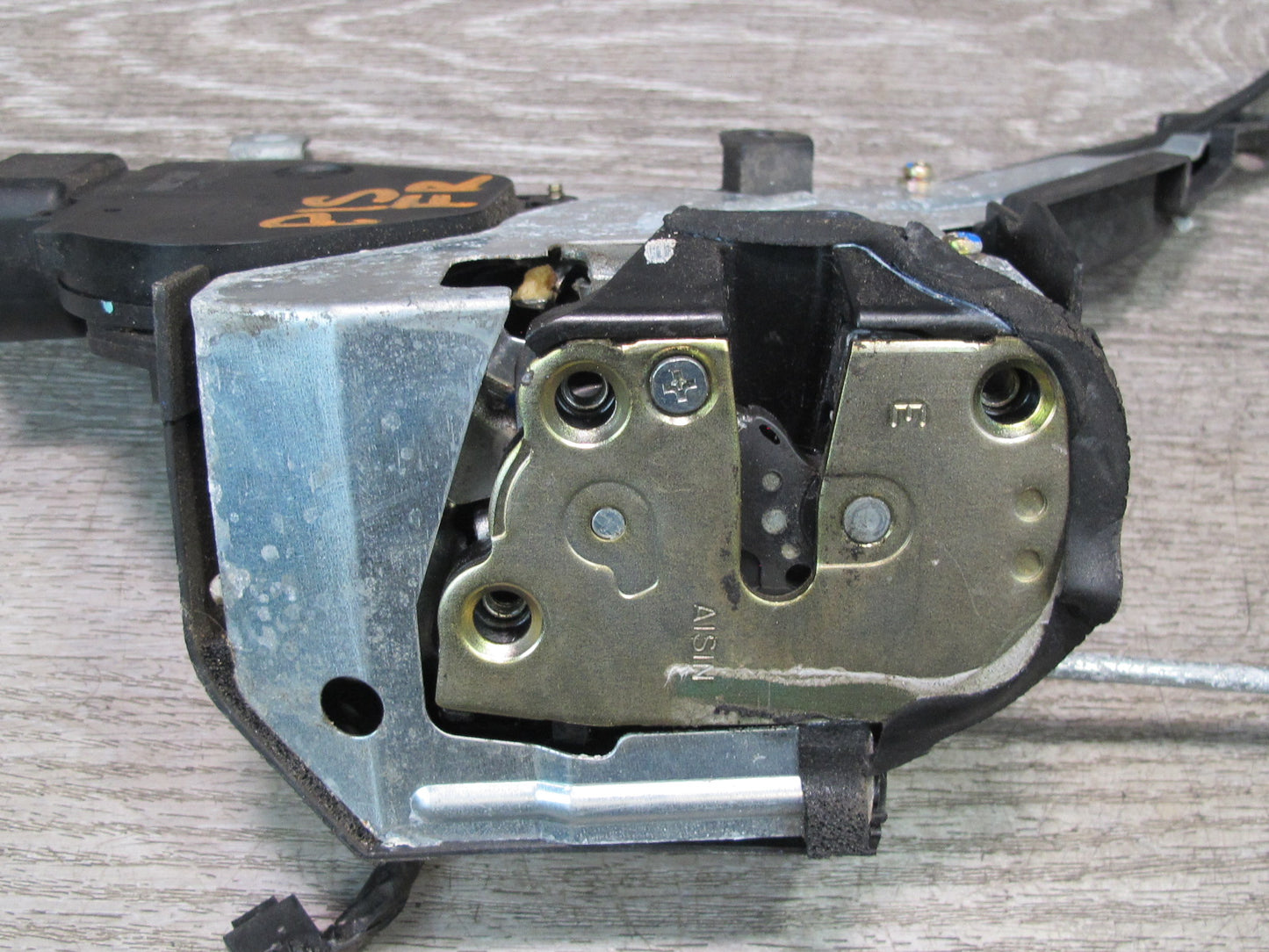04-05 Lexus JCE10L IS300 Front Right Door Lock Latch Actuator w Handle OEM