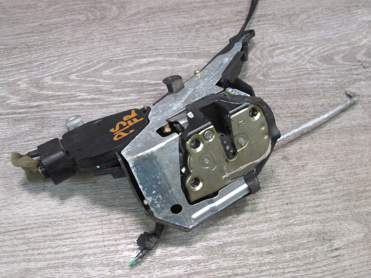 04-05 Lexus JCE10L IS300 Front Right Door Lock Latch Actuator w Handle OEM