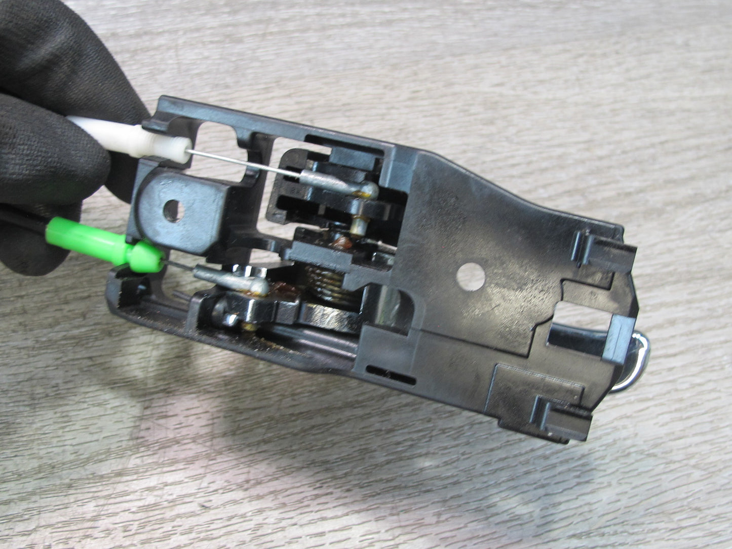 04-05 Lexus JCE10L IS300 Front Right Door Lock Latch Actuator w Handle OEM