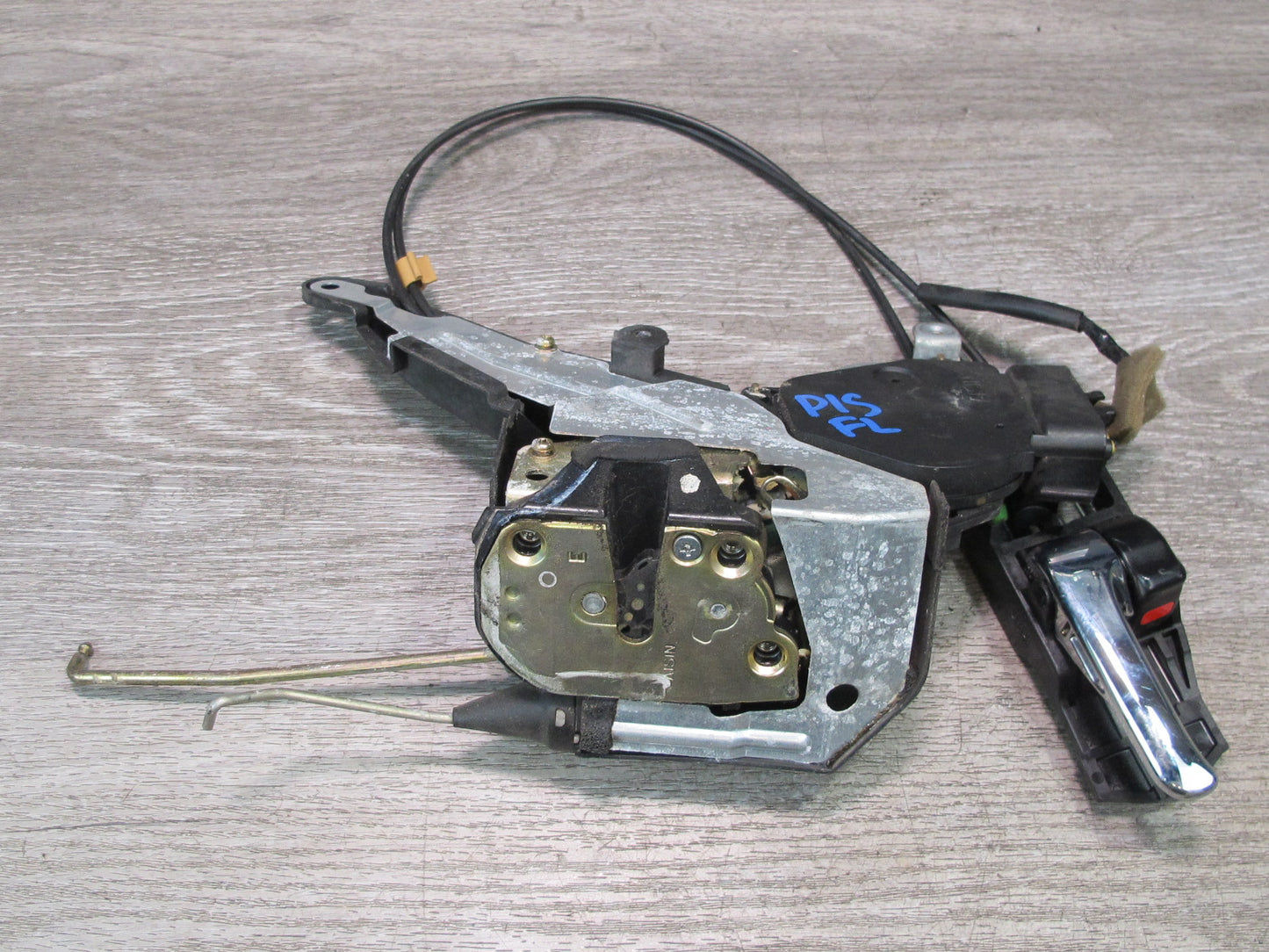 04-05 Lexus JCE10L IS300 Front Left Door Lock Latch Actuator w Handle OEM