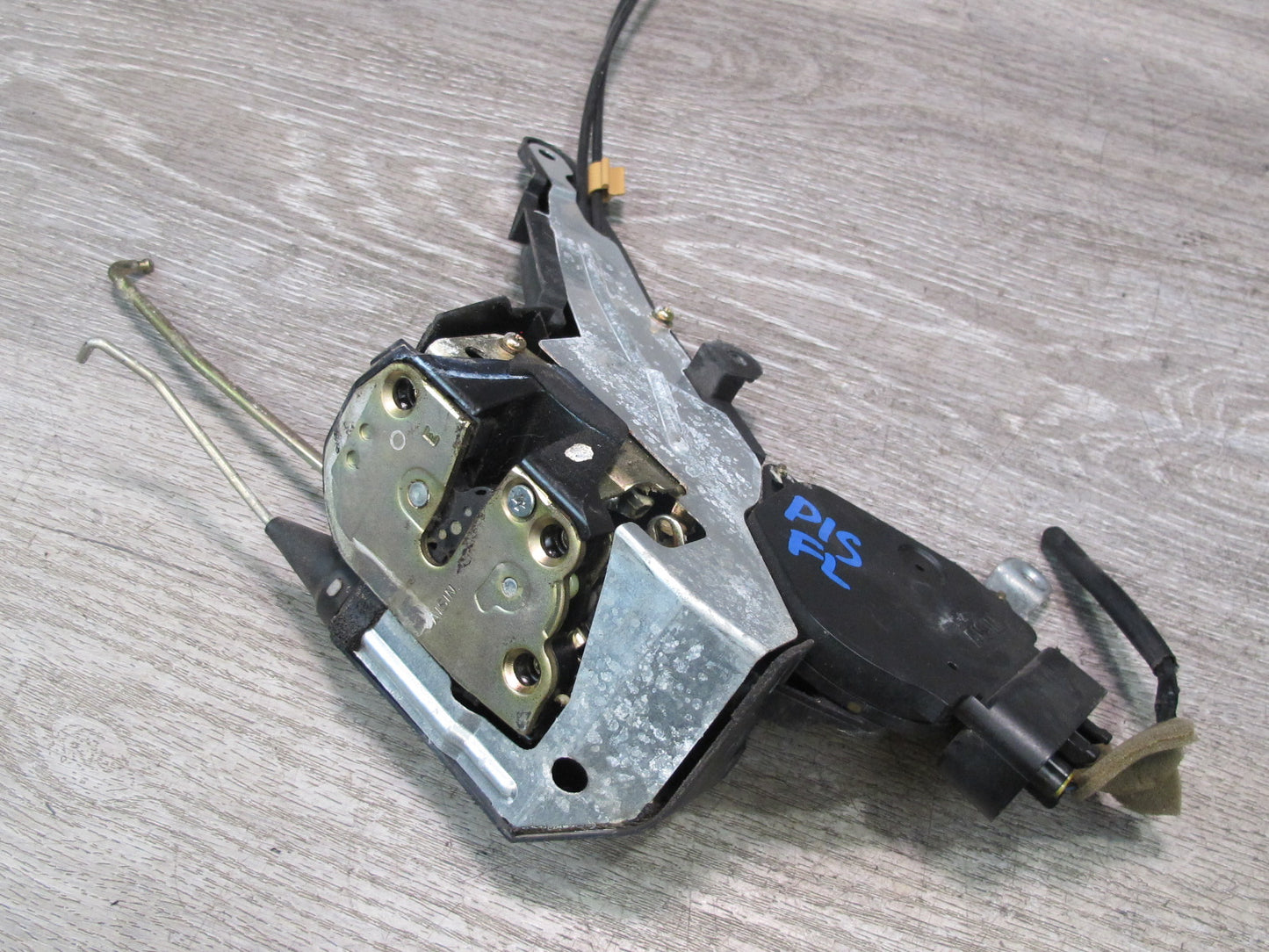 04-05 Lexus JCE10L IS300 Front Left Door Lock Latch Actuator w Handle OEM