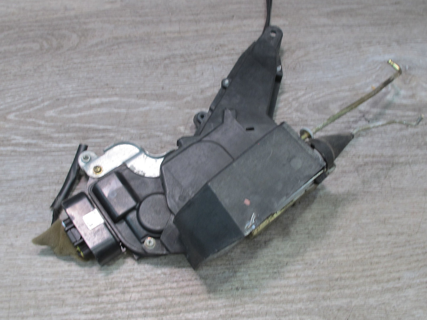 04-05 Lexus JCE10L IS300 Front Left Door Lock Latch Actuator w Handle OEM