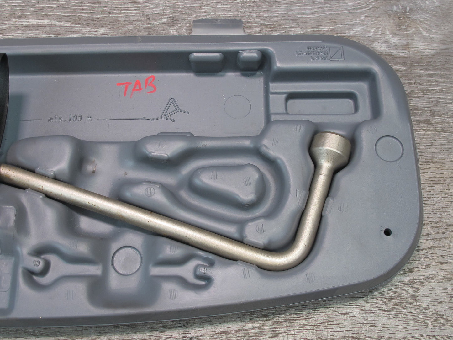 01-06 BMW E46 Convertible Spare Tire Lift Jack Wrench Tool KIT Case OEM