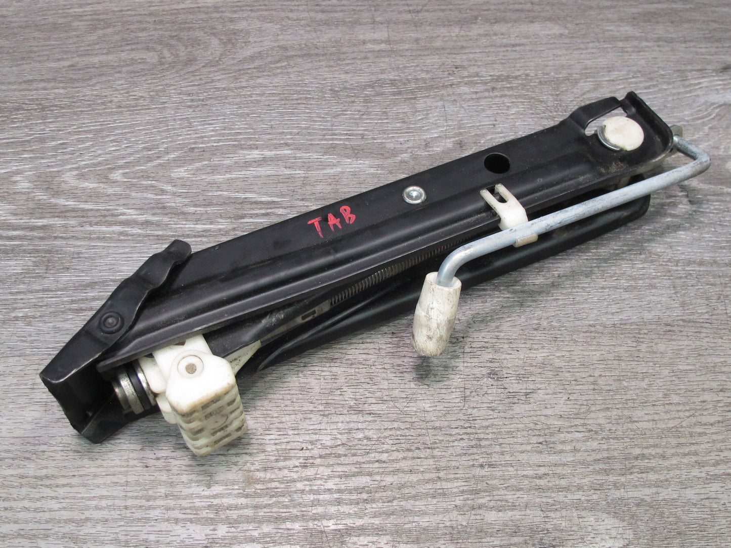 01-06 BMW E46 3-SERIES Emergency Spare Tire Lift Jack Tool 1096202 OEM