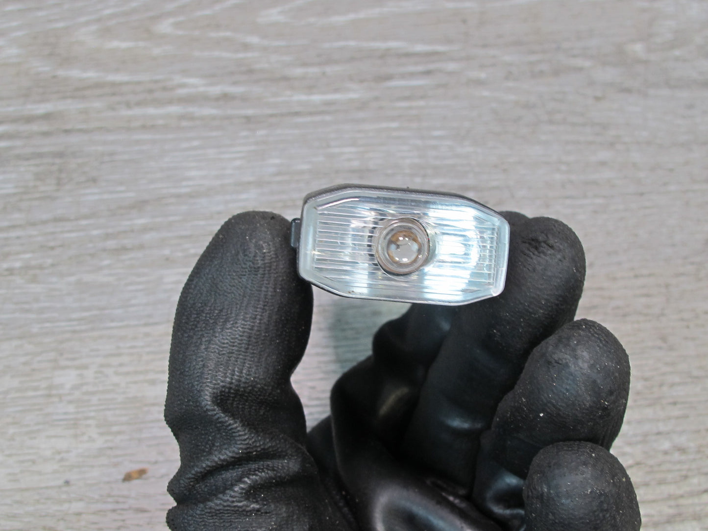 01-06 BMW E46 3-SERIES Glove Box Flash Torch Light Lamp 8377862 OEM