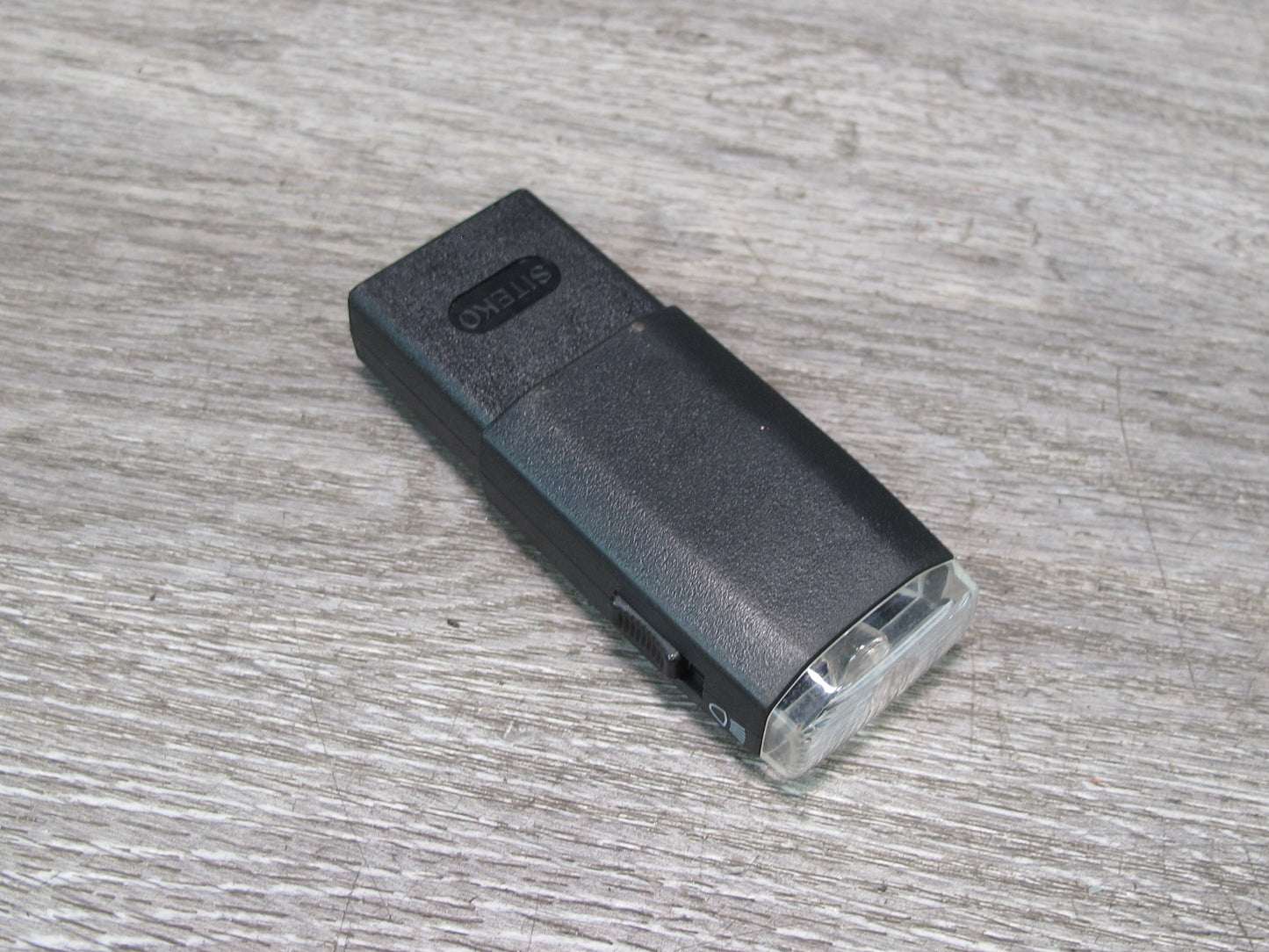 01-06 BMW E46 3-SERIES Glove Box Flash Torch Light Lamp 8377862 OEM