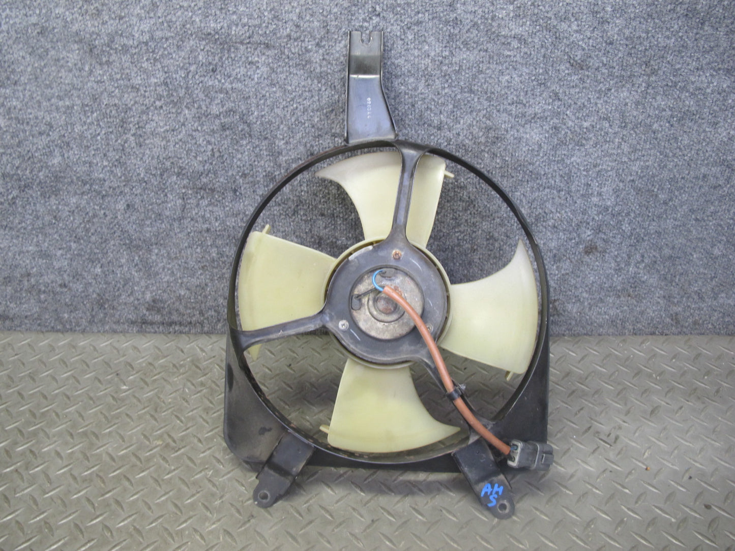 00-03 Honda S2000 Left 4 Blade Engine Cooling Fan Motor Shroud OEM