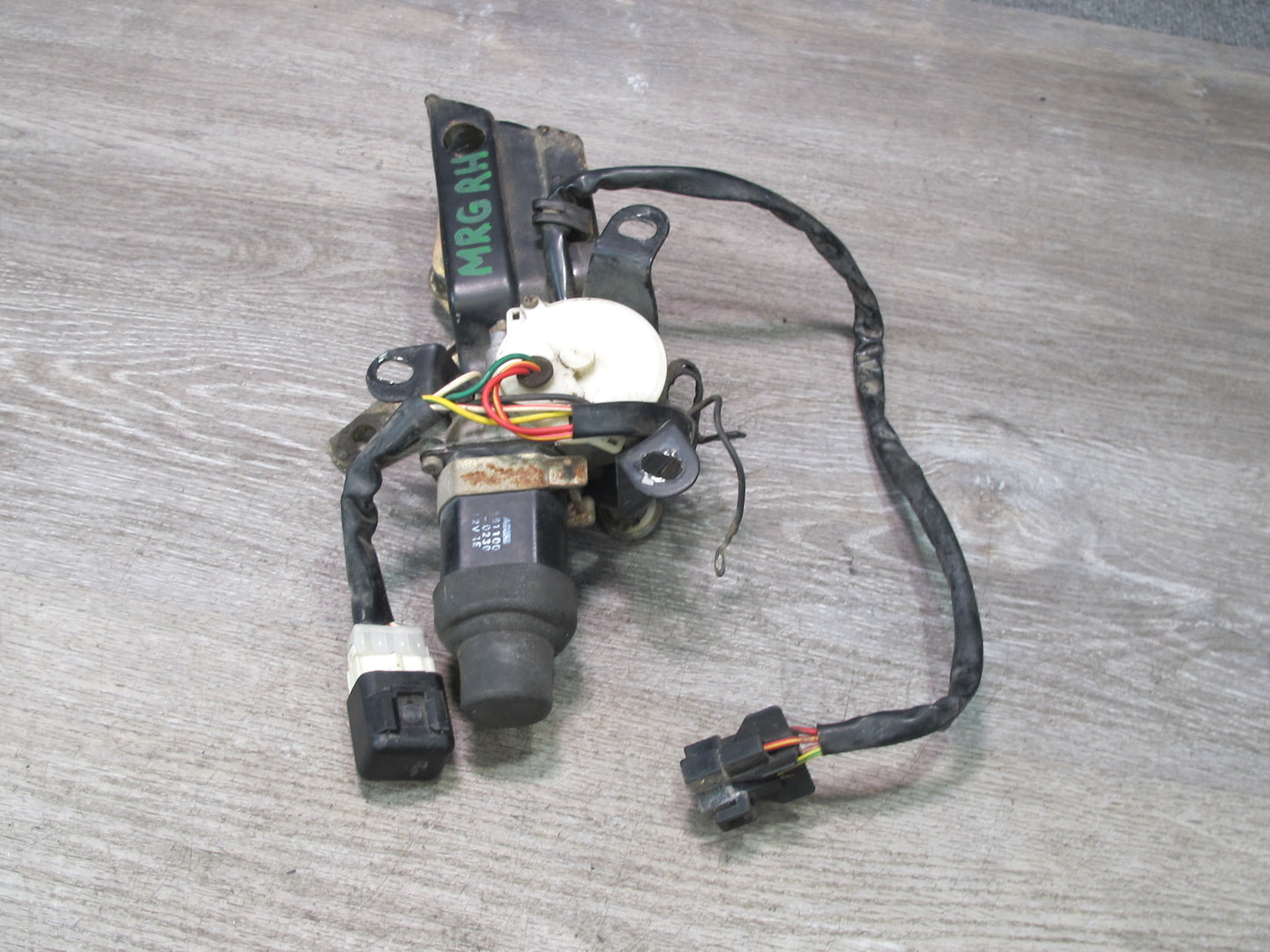 84-85 Mazda RX7 FB Front Right Pop-up Headlight Motor Assembly OEM