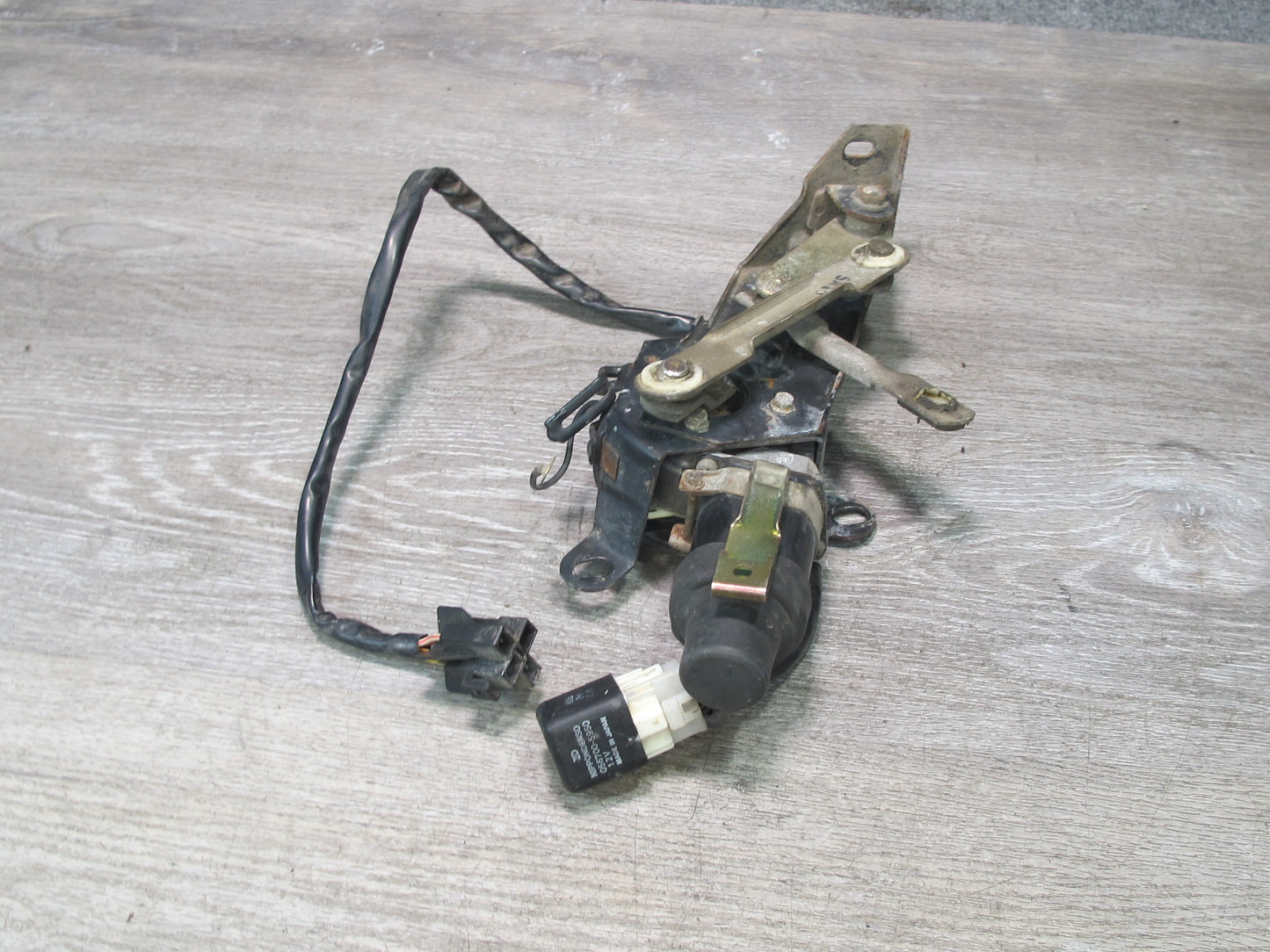 84-85 Mazda RX7 FB Front Right Pop-up Headlight Motor Assembly OEM