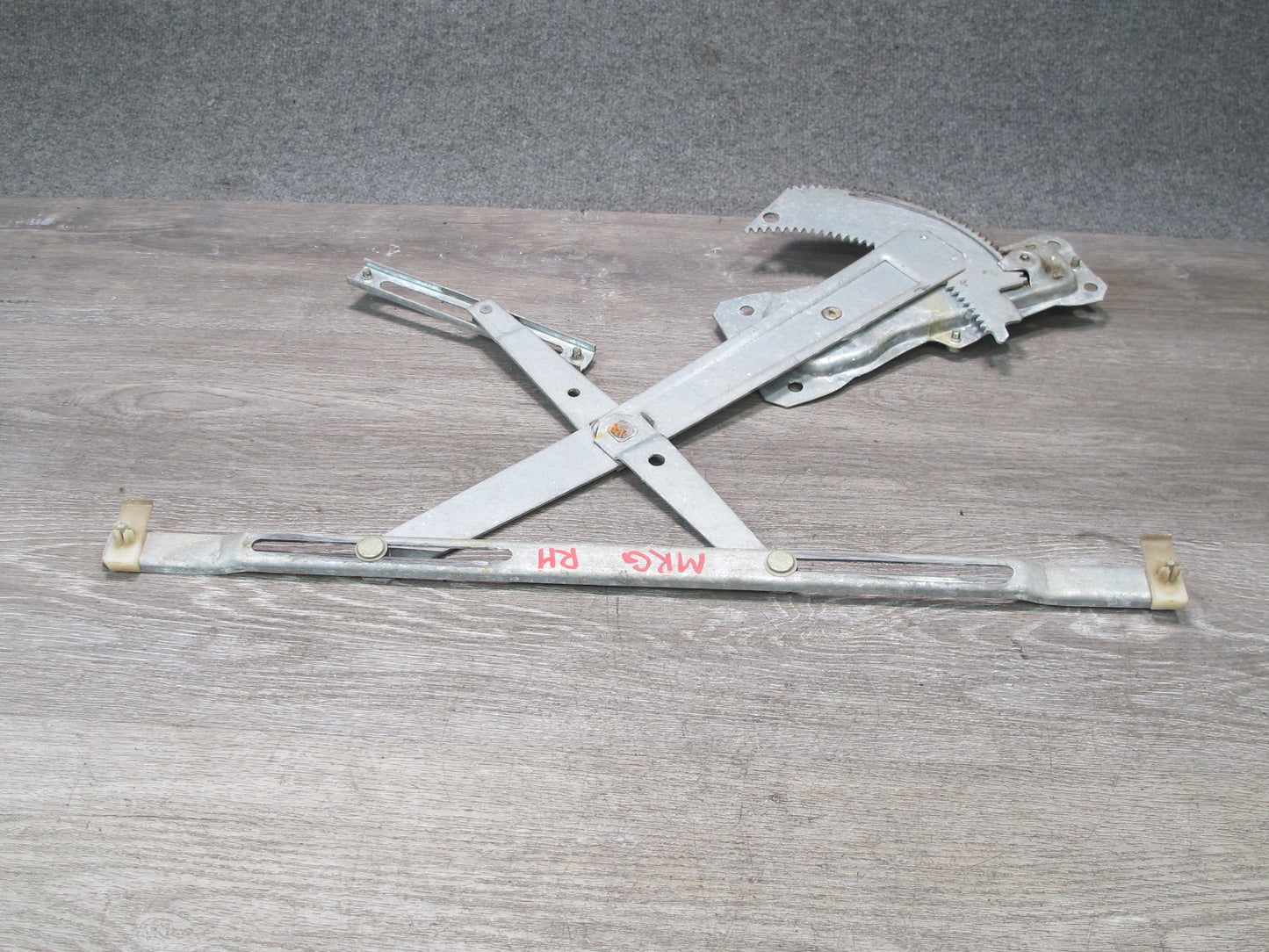 84-85 Mazda RX7 FB Right Passenger Door Manual Window Regulator OEM