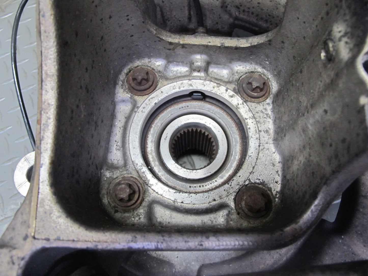 2007-2013 BMW E70 E71 E72 AWD Rear Left Spindle Knuckle Wheel Hub Bearing