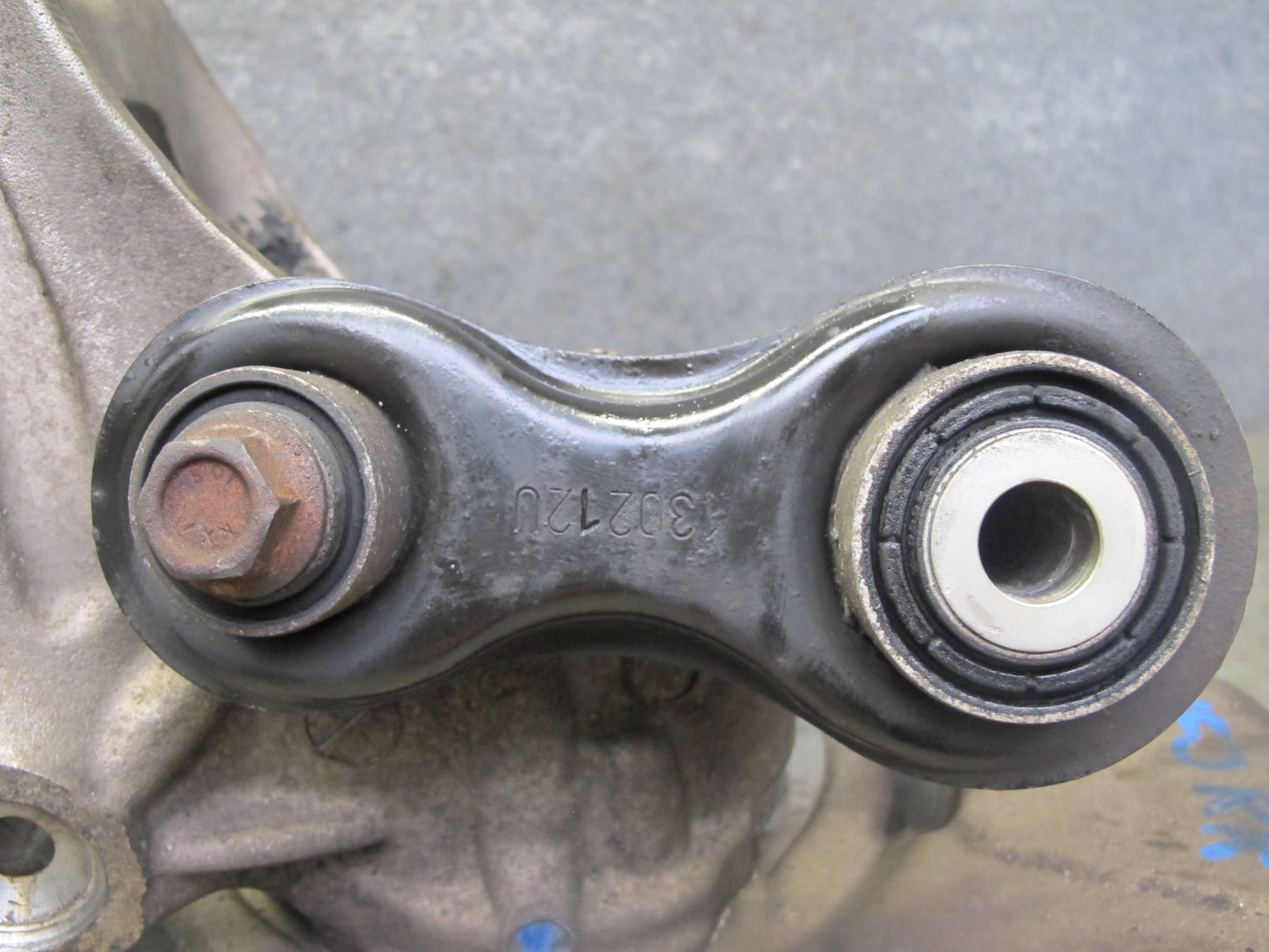 2007-2013 BMW E70 E71 E72 AWD Rear Right Spindle Knuckle Wheel Hub Bearing
