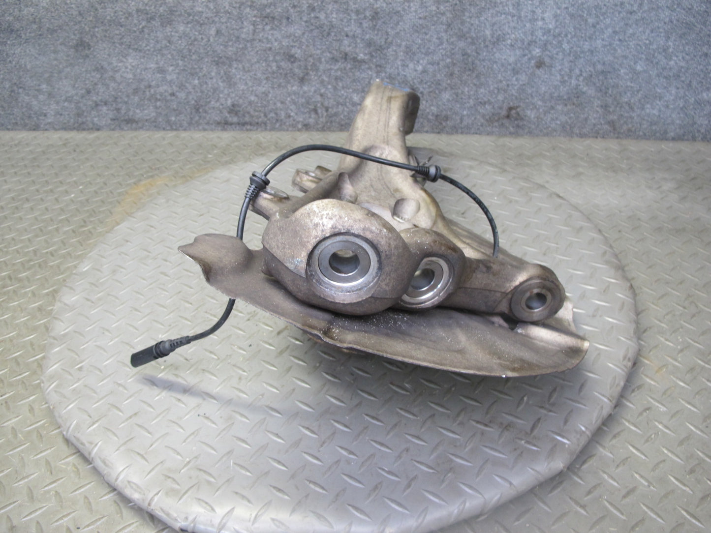 2007-2013 BMW E70 E71 E72 AWD Front Left Spindle Knuckle Wheel Hub Bearing