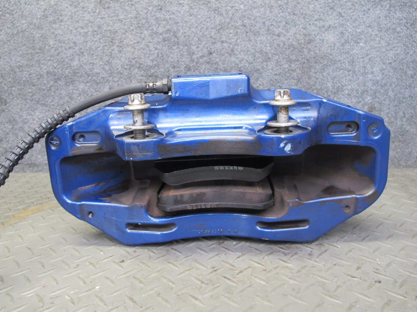 2013-2014 BMW E70 E71 X5M X6M Front Left & Right Brembo Brake Caliper Set of 2