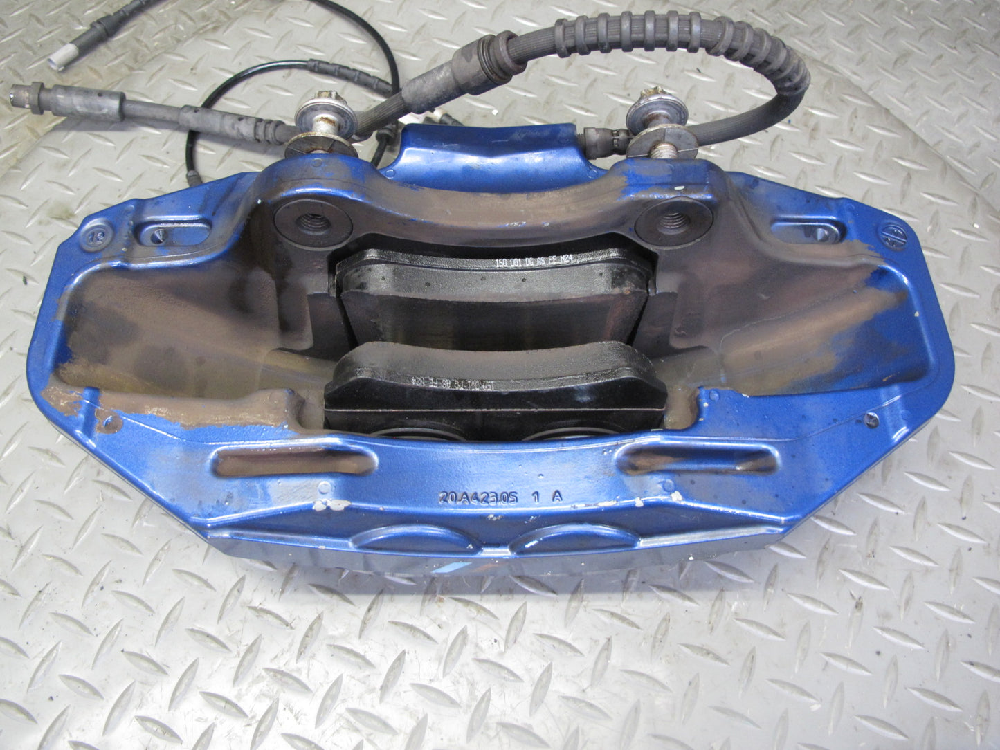 2013-2014 BMW E70 E71 X5M X6M Front Left & Right Brembo Brake Caliper Set of 2