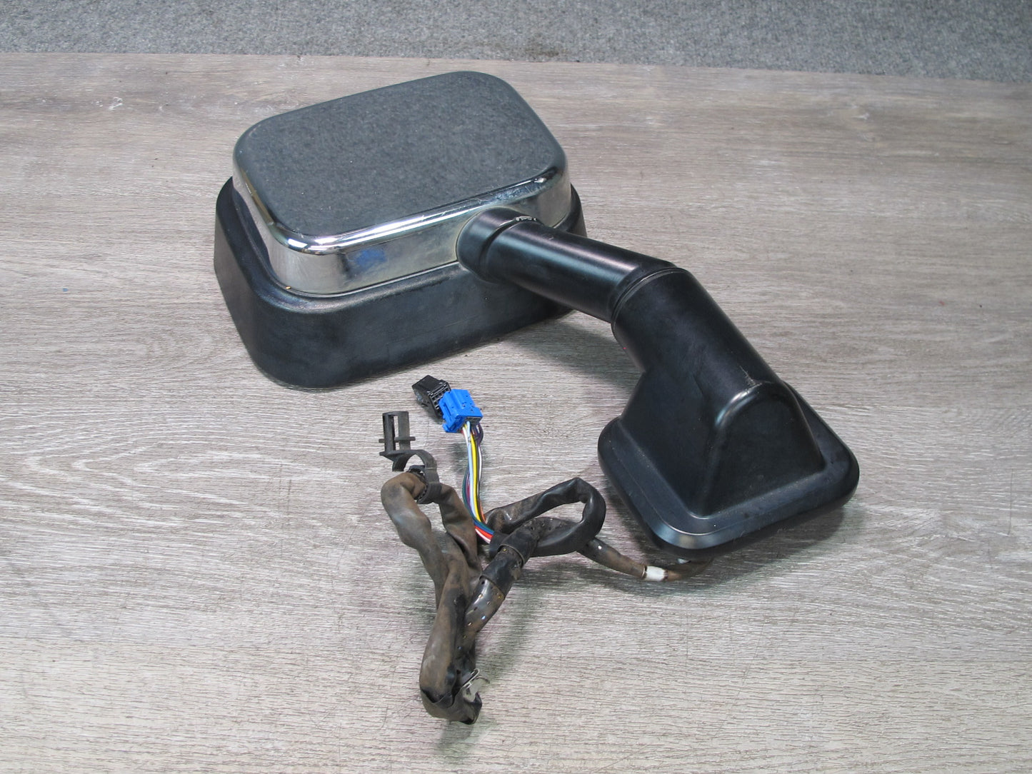 2003-2007 Hummer H2 Front Right Side Heated Power Exterior Door Mirror Chrome