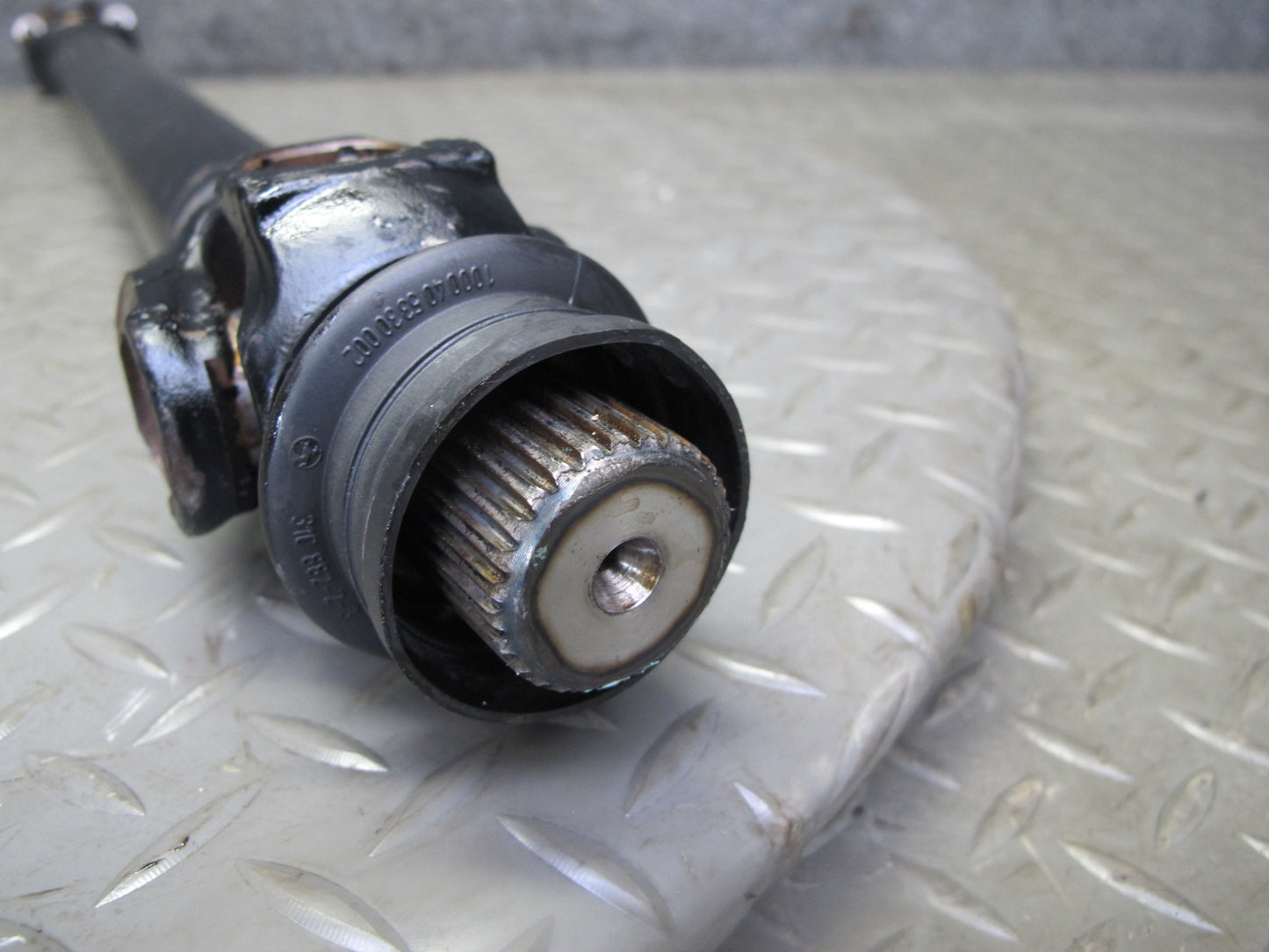 2010-2013 BMW E70 E71 X5M X6M AWD A/T Front Driveshaft Drive Shaft