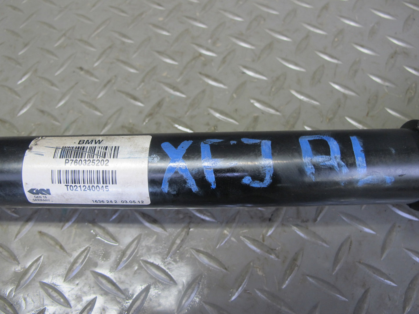 2010-2014 BMW E70 E71 X5M X6M Rear Left or Right Suspension Axle Shaft 7603252