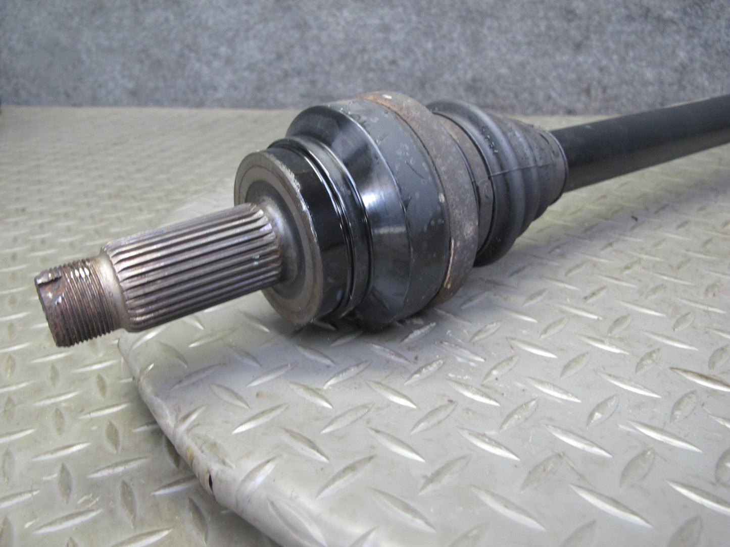 2010-2014 BMW E70 E71 X5M X6M Rear Left or Right Suspension Axle Shaft 7603252