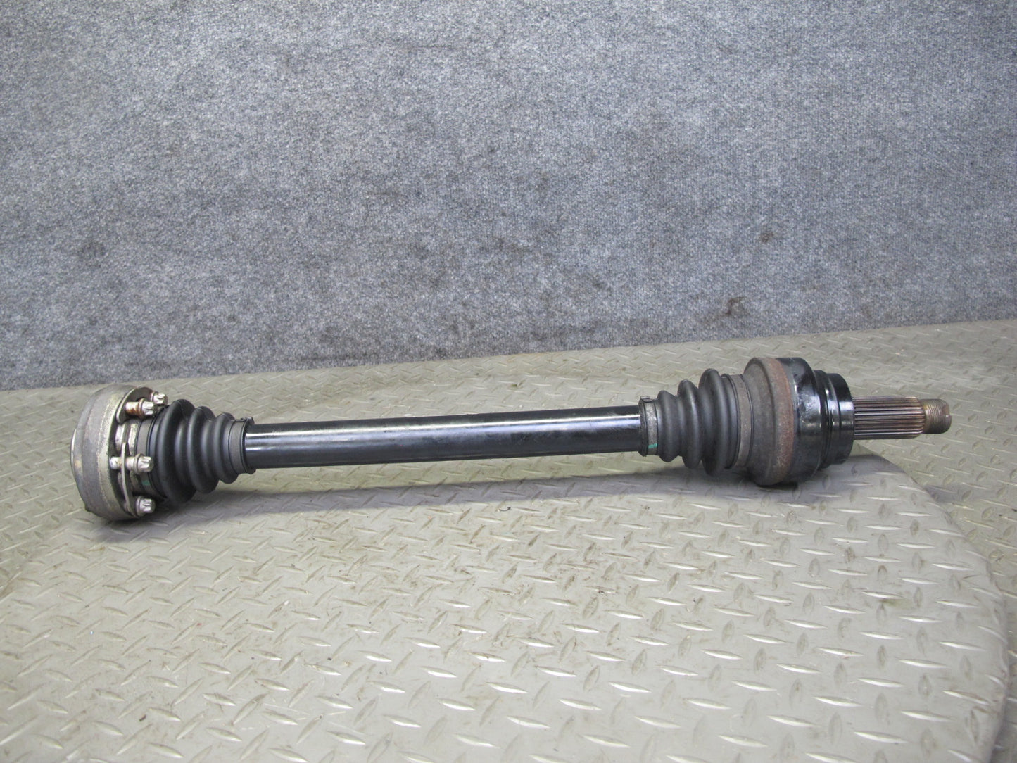 2010-2014 BMW E70 E71 X5M X6M Rear Left or Right Suspension Axle Shaft 7603252