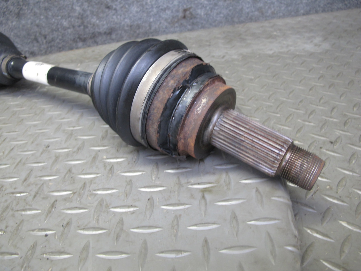 2007-2013 BMW E70 E71 AWD Front Left Suspension Axle Shaft 7622883