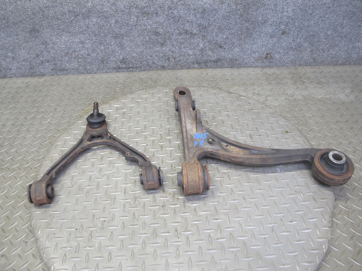 00-03 Honda S2000 Set of 2 Front Right Upper & Lower Control Arm OEM