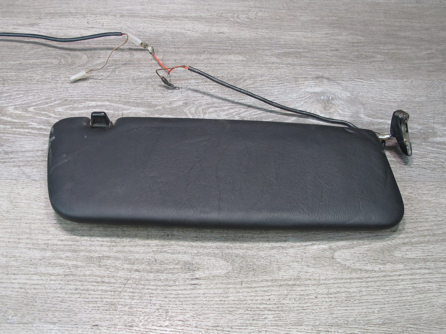 86-89 Mercedes R107 560SL Set of 2 Front Left & Right Sun Visor Black OEM