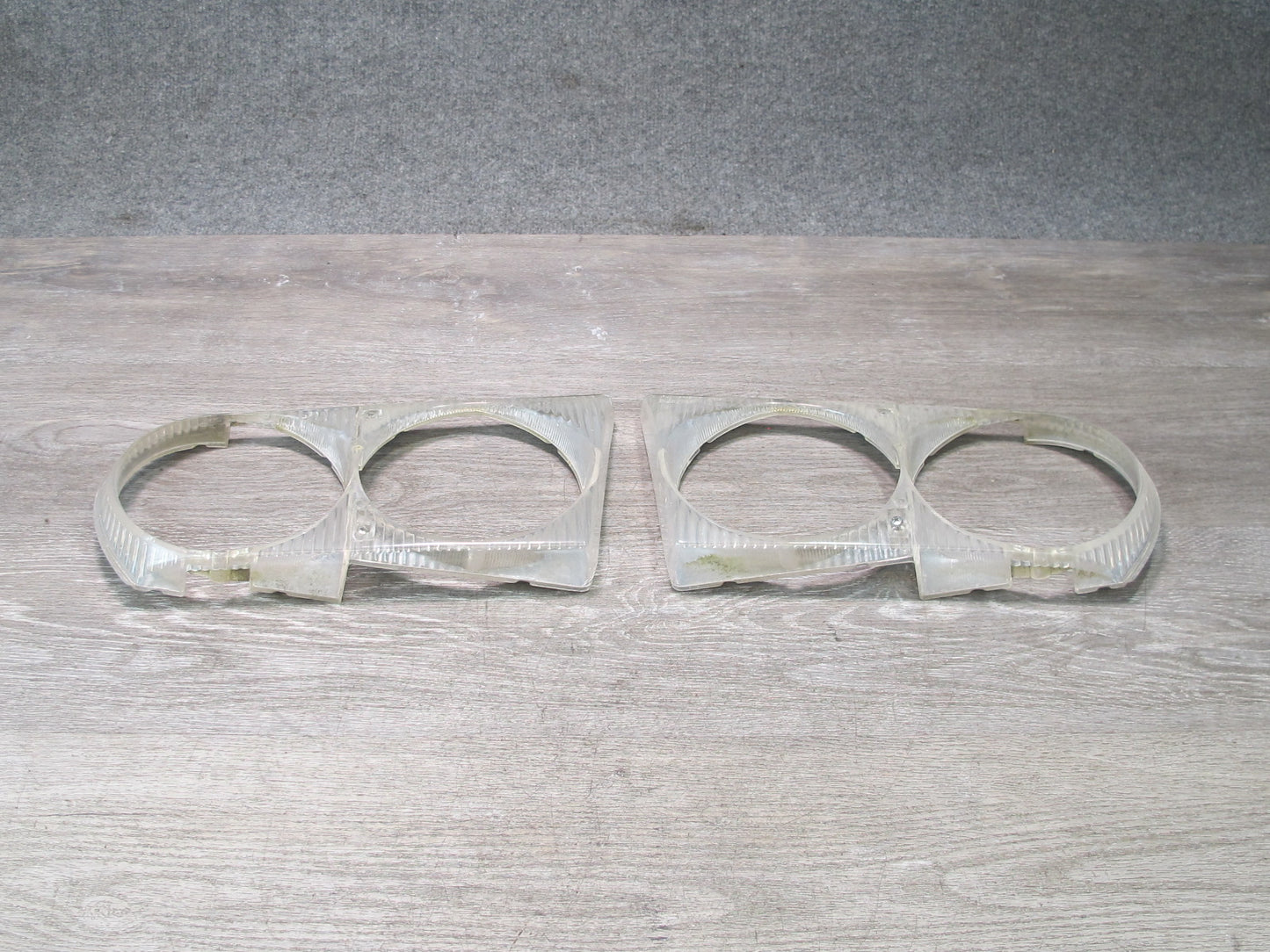 86-89 Mercedes R107 560SL Front Left & Right Headlight Trim Bezel Frame Set OEM