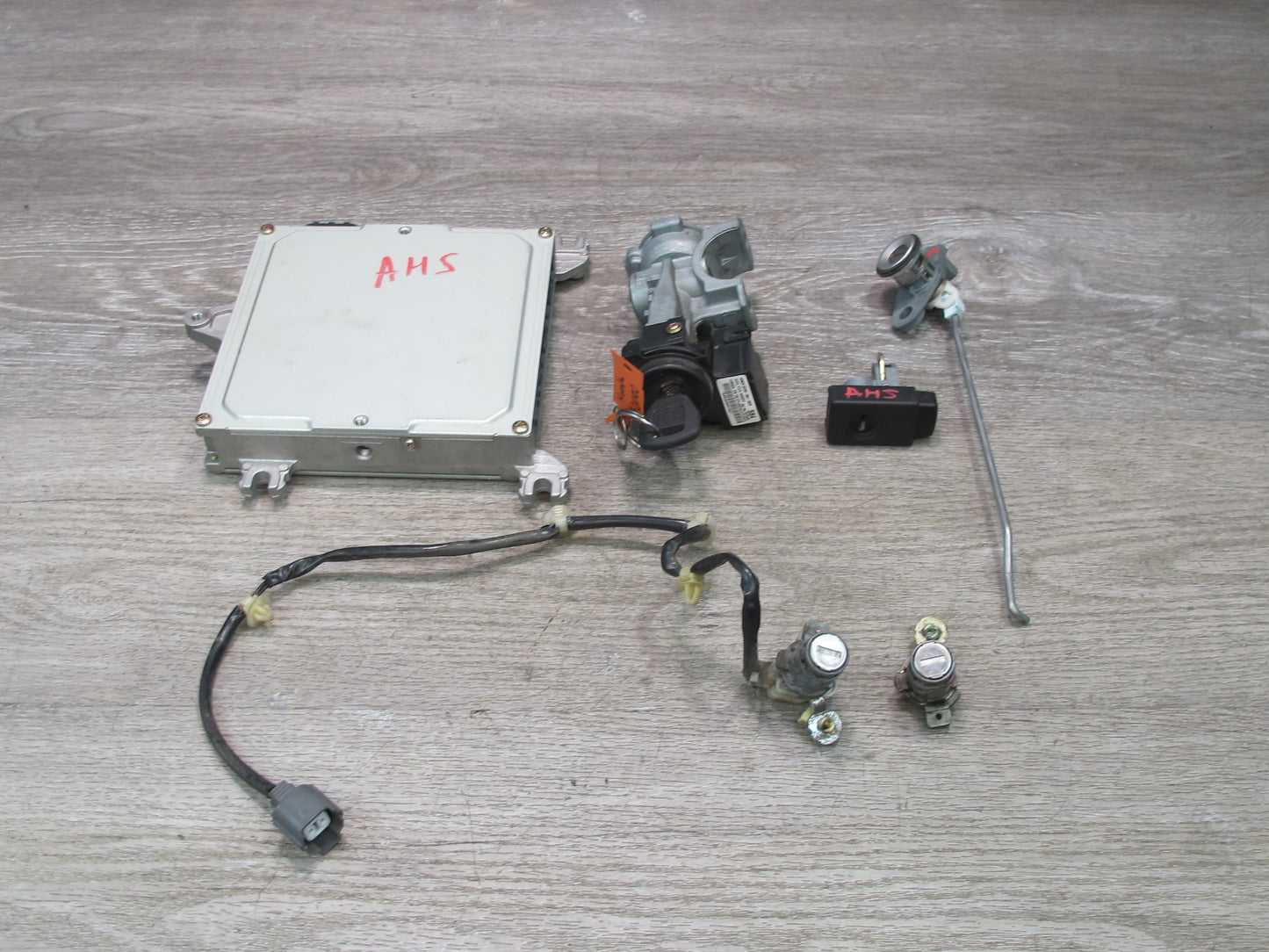 00-03 Honda S2000 2.0L F20C Engine ECU Control Module Ignition Lock KEY Set OEM