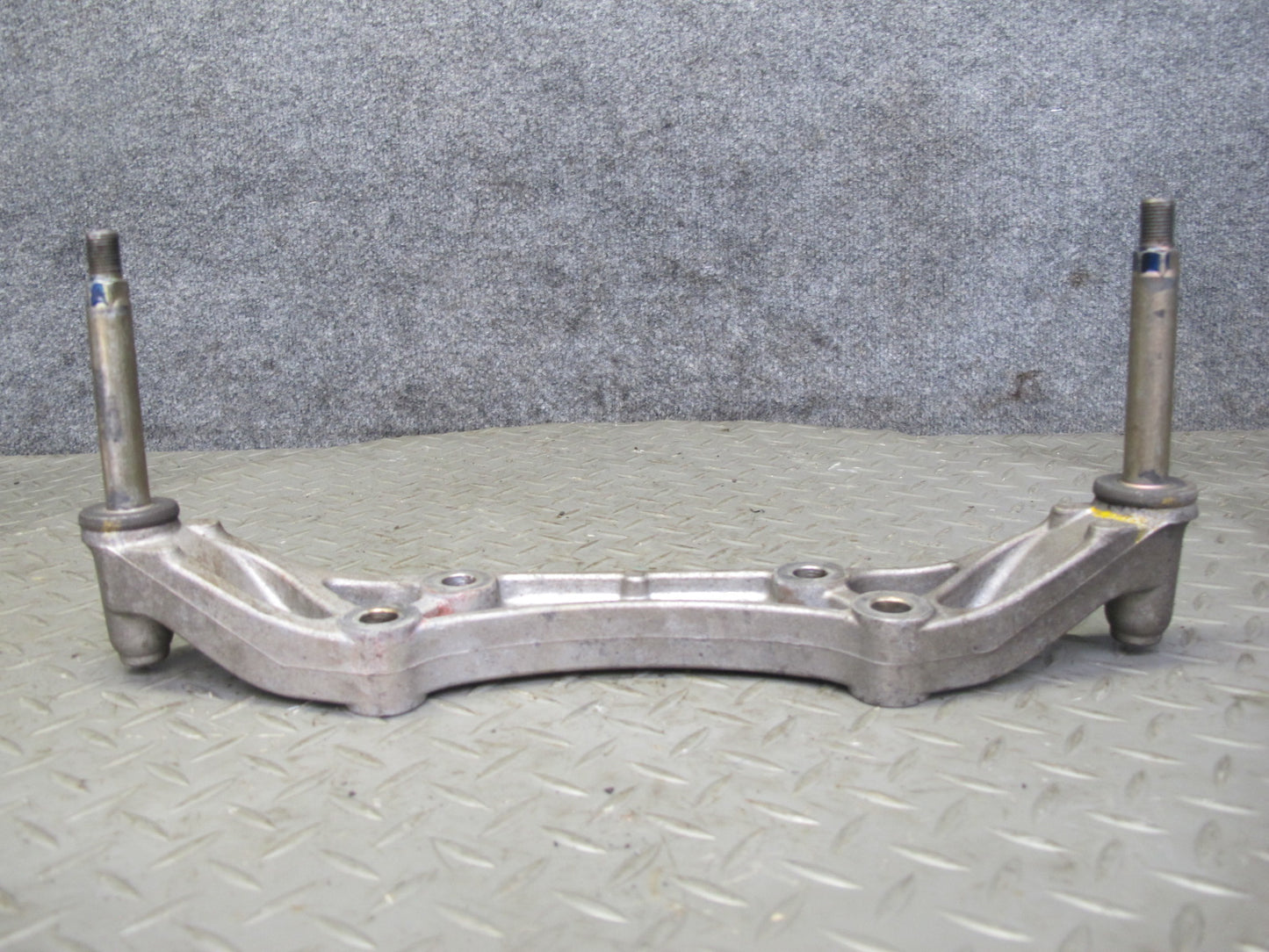 00-09 Honda S2000 Rear Differential Mount Bracket Support OEM