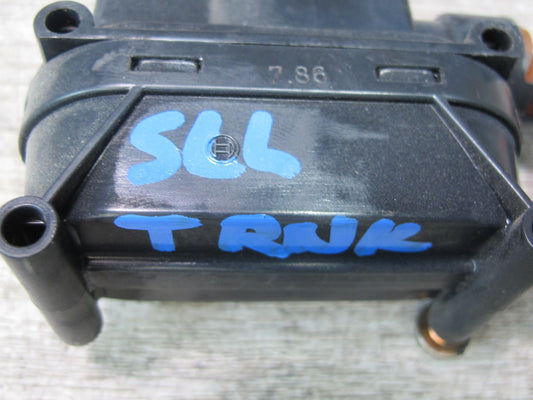 86-89 Mercedes R107 560SL Rear Trunk Lid Lock Release Vacuum Actuator OEM