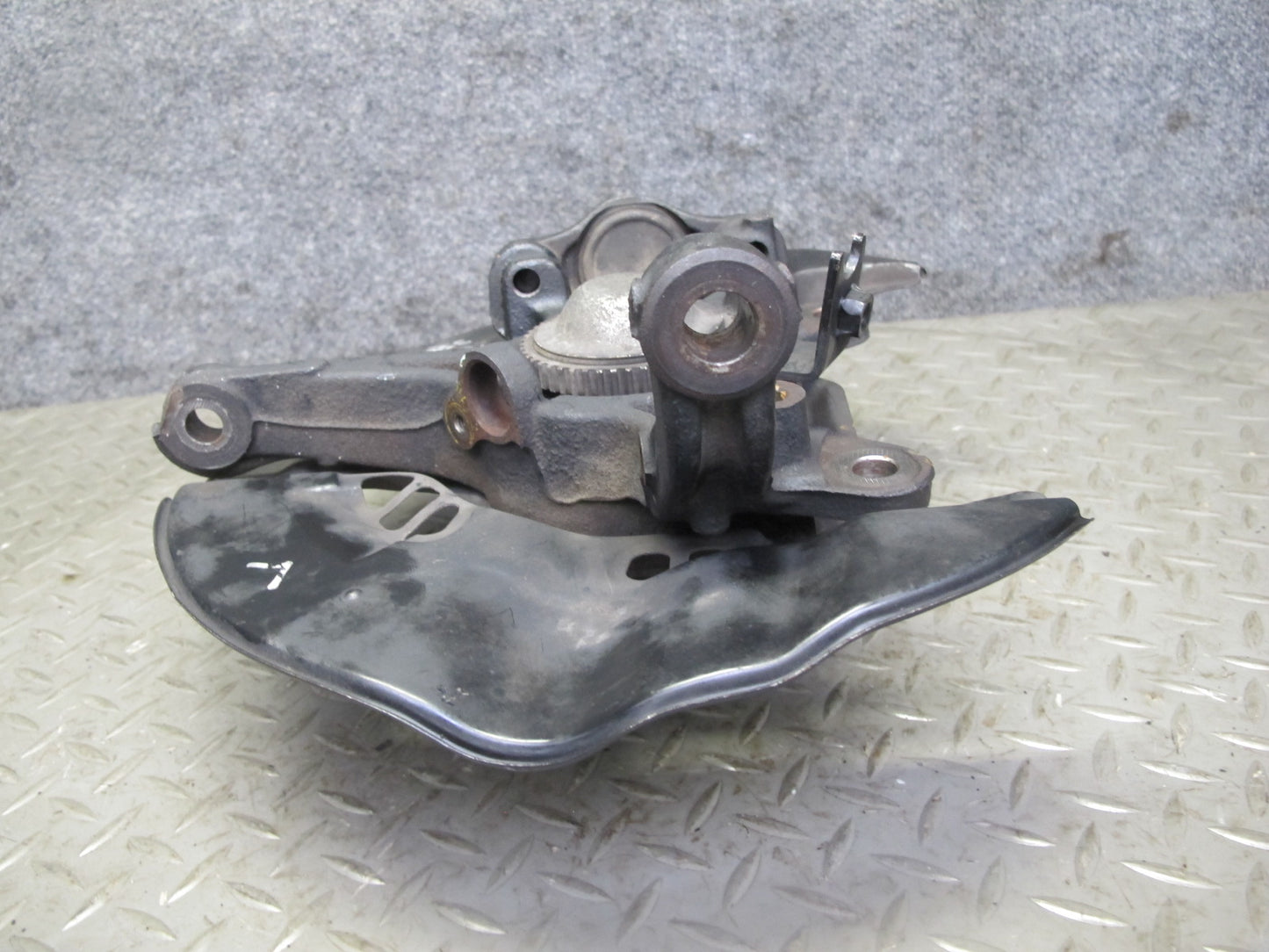 00-09 Honda S2000 Front Left Spindle Knuckle Wheel Hub Bearing OEM