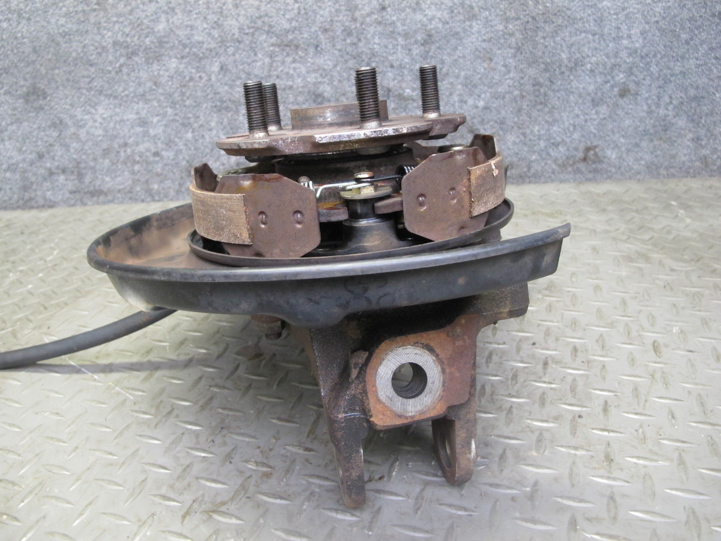 86-92 Toyota Supra MA70L Rear Right Spindle Knuckle Wheel Hub Bearing 71K OEM