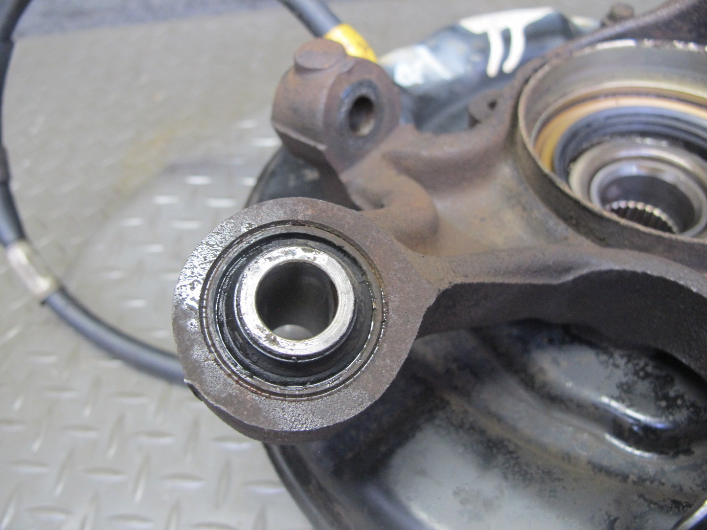 86-92 Toyota Supra MA70L Rear Right Spindle Knuckle Wheel Hub Bearing 71K OEM