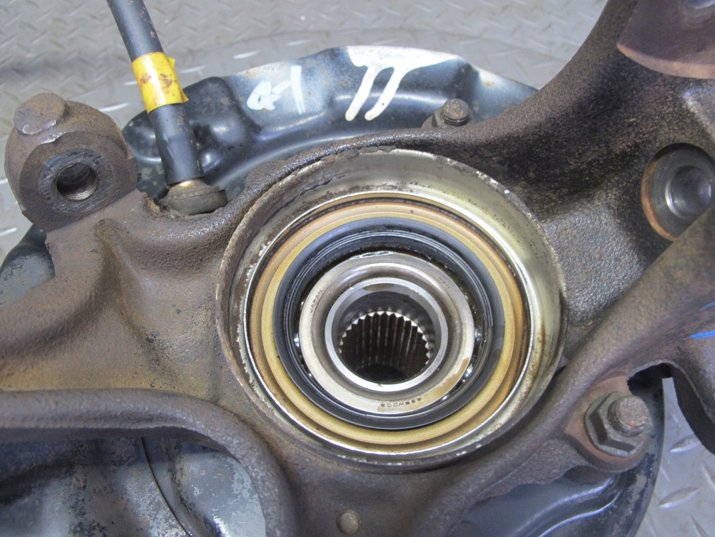 86-92 Toyota Supra MA70L Rear Right Spindle Knuckle Wheel Hub Bearing 71K OEM