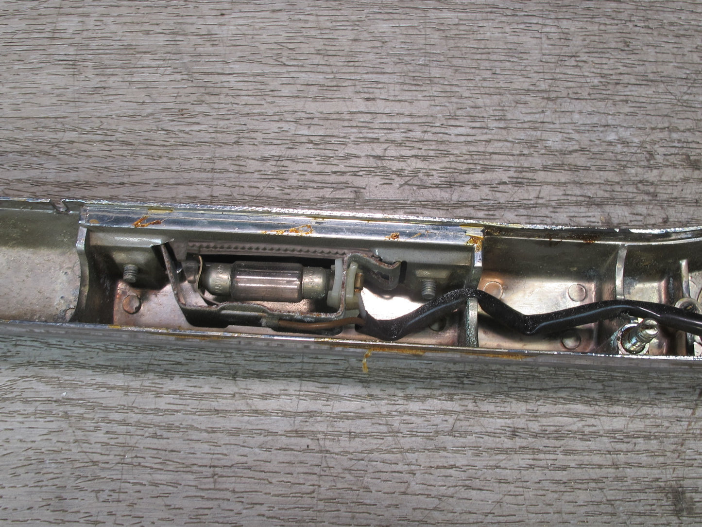 73-89 Mercedes R107 Rear Trunk Lid License Plate Light Lamp Chrome Molding OEM
