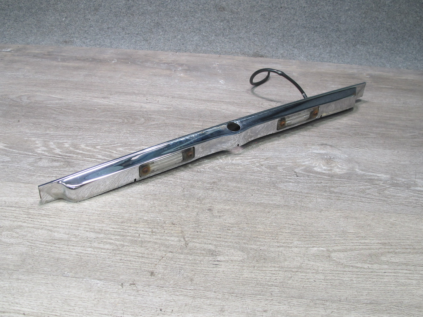 73-89 Mercedes R107 Rear Trunk Lid License Plate Light Lamp Chrome Molding OEM