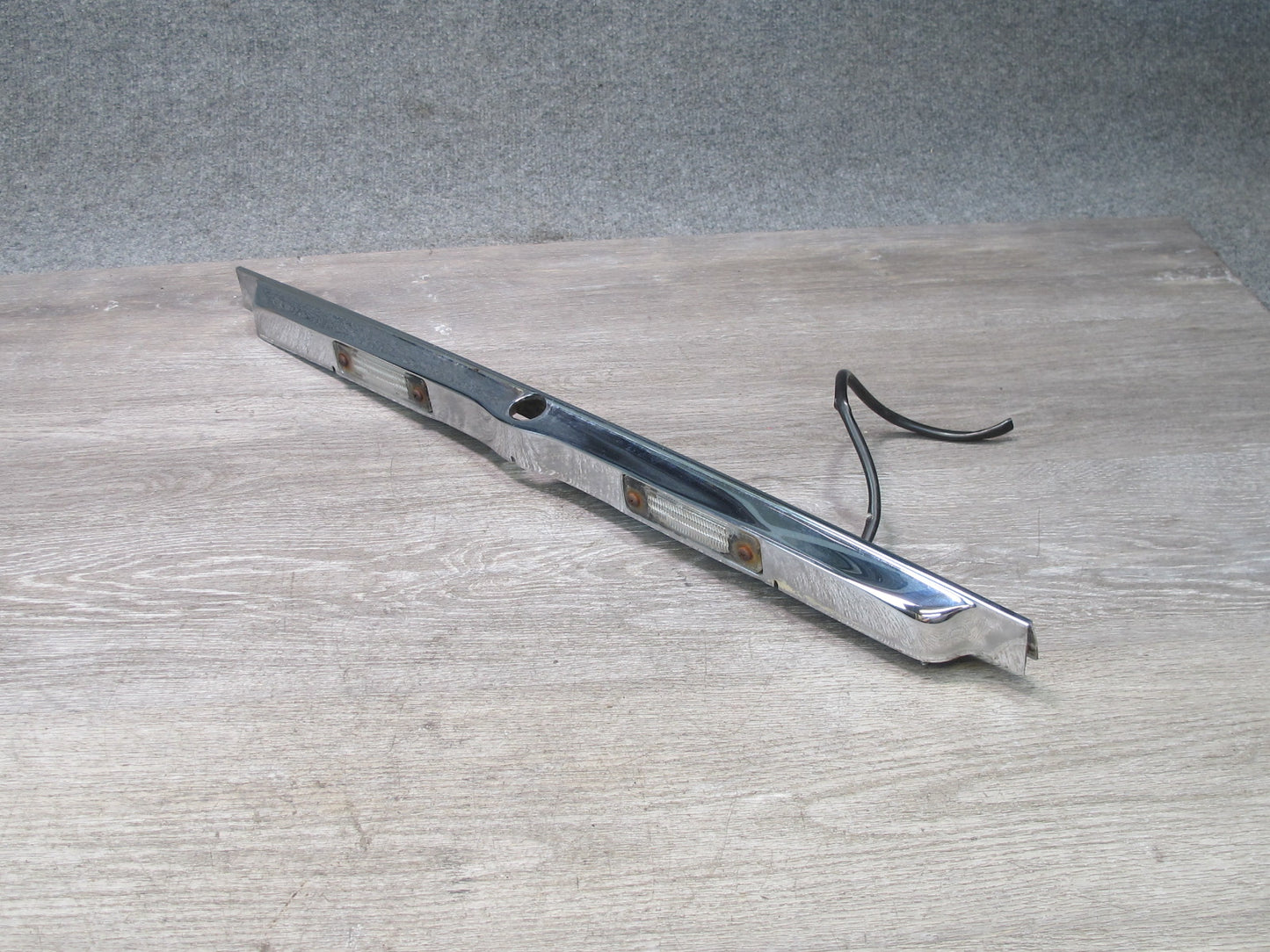 73-89 Mercedes R107 Rear Trunk Lid License Plate Light Lamp Chrome Molding OEM