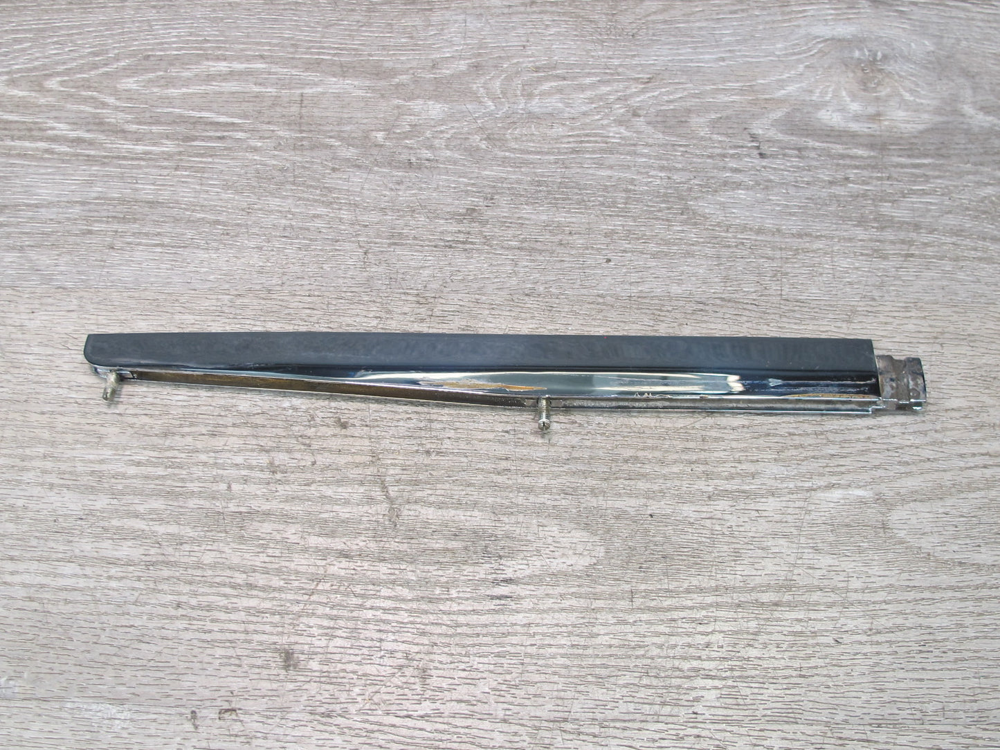 73-89 Mercedes R107 Rear Trunk Lid License Plate Light Lamp Chrome Molding OEM