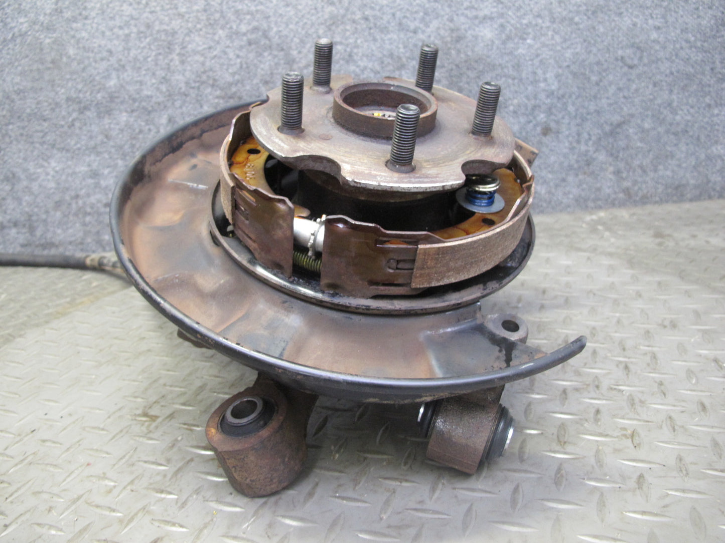 86-92 Toyota Supra MA70L Rear Left Spindle Knuckle Wheel Hub Bearing 71K OEM