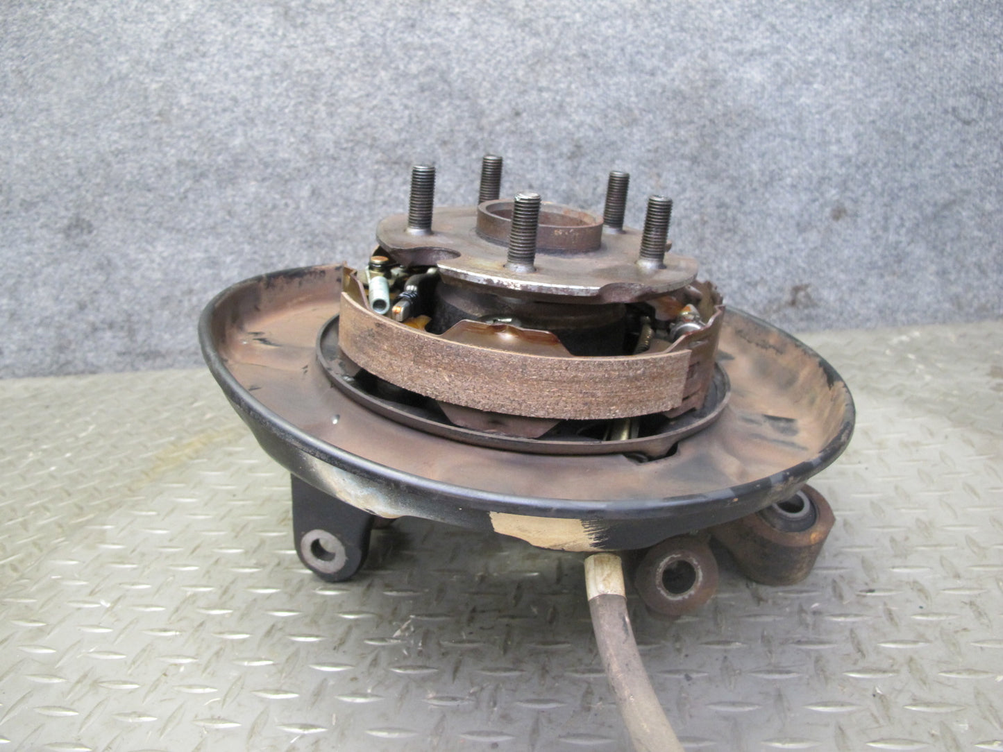 86-92 Toyota Supra MA70L Rear Left Spindle Knuckle Wheel Hub Bearing 71K OEM