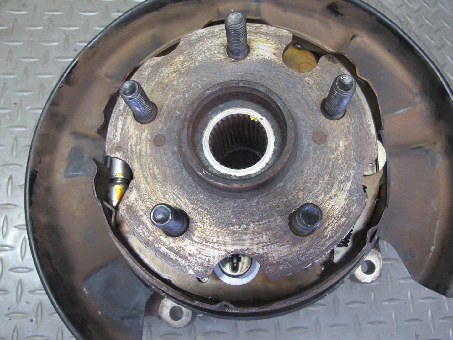 86-92 Toyota Supra MA70L Rear Left Spindle Knuckle Wheel Hub Bearing 71K OEM