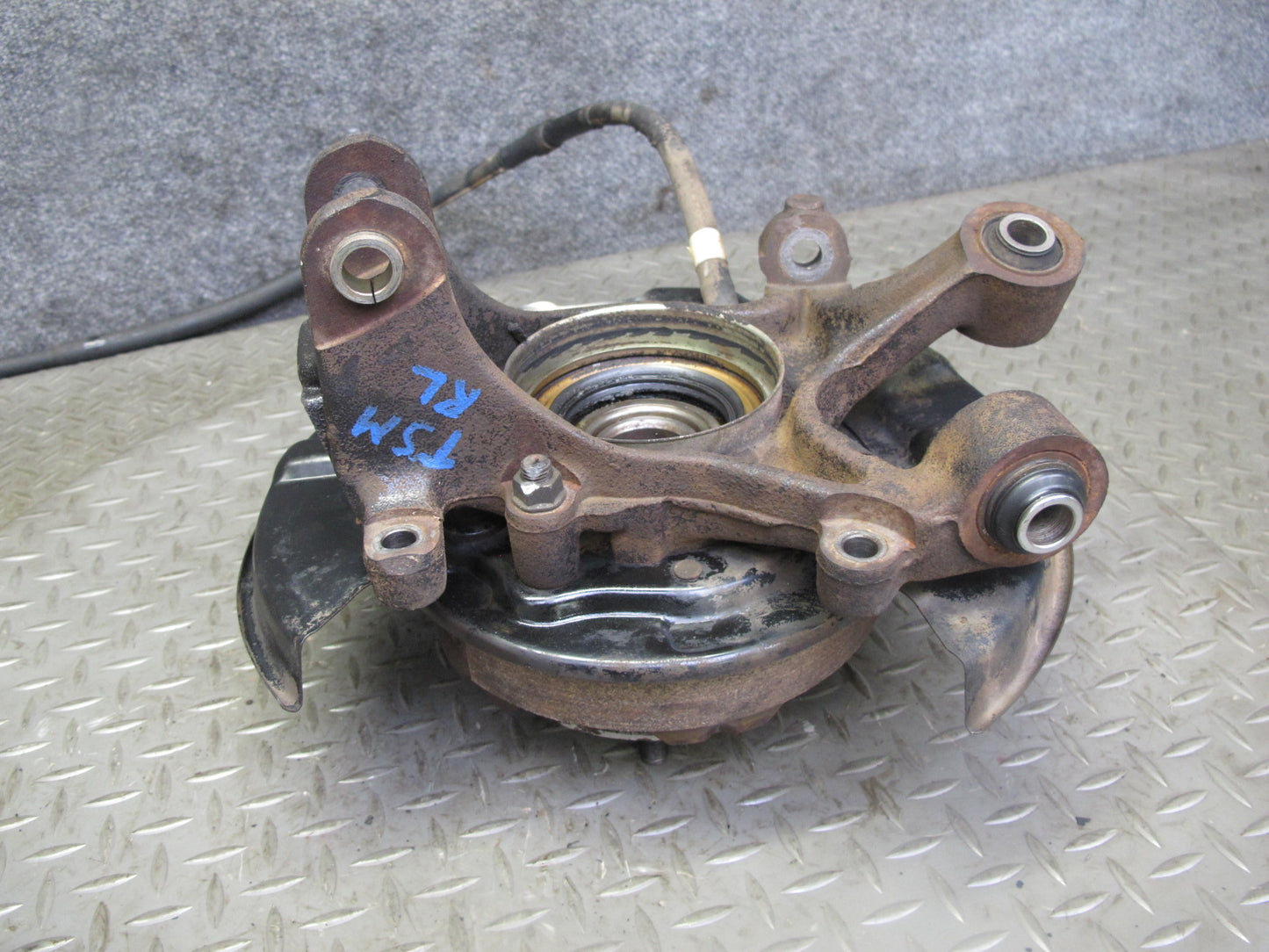 86-92 Toyota Supra MA70L Rear Left Spindle Knuckle Wheel Hub Bearing 71K OEM